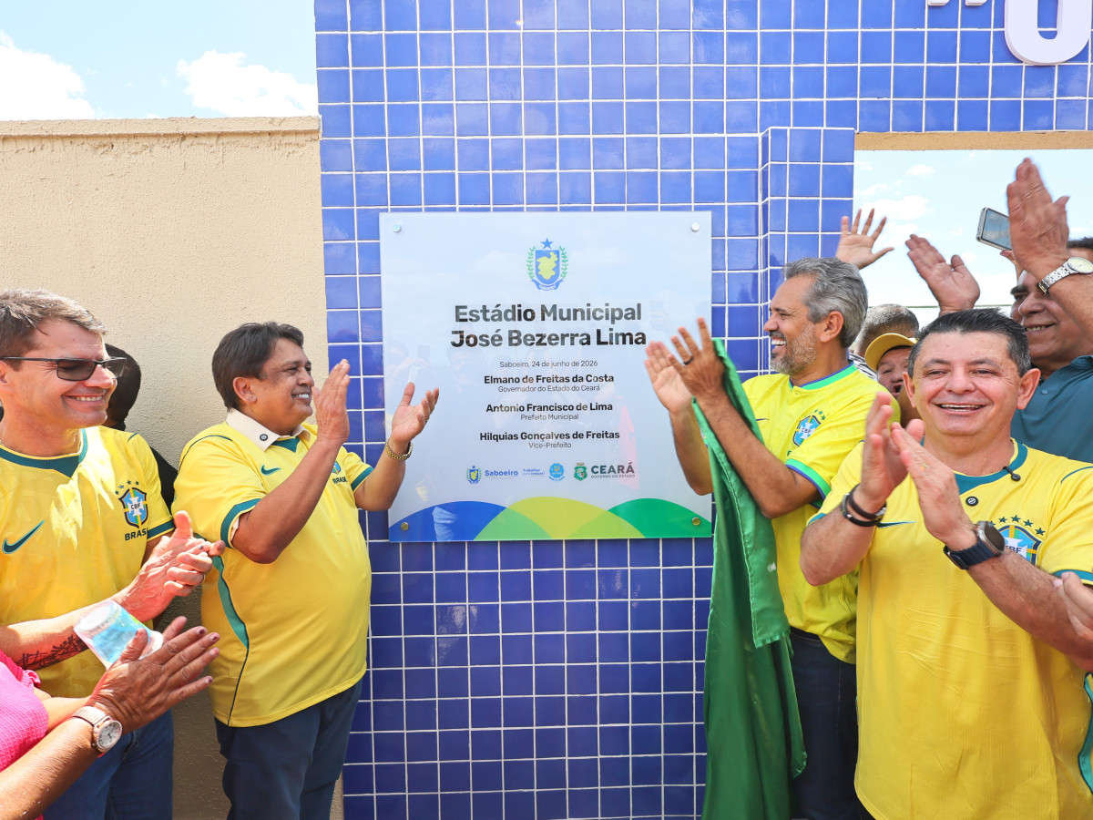 Governo do Ceará e Prefeitura inauguram primeiro estádio de Saboeiro